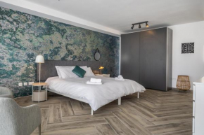 Brand new elegantly furnished studio apt in Gzira